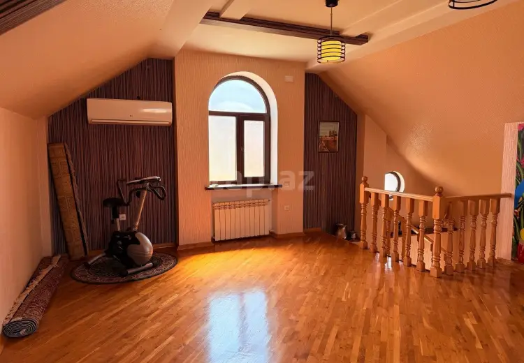 6 otaqlı mənzil , Xırdalan