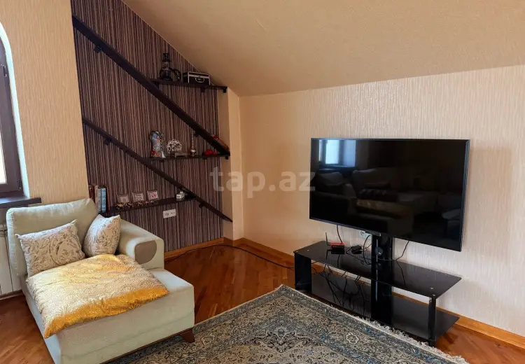 6 otaqlı mənzil , Xırdalan