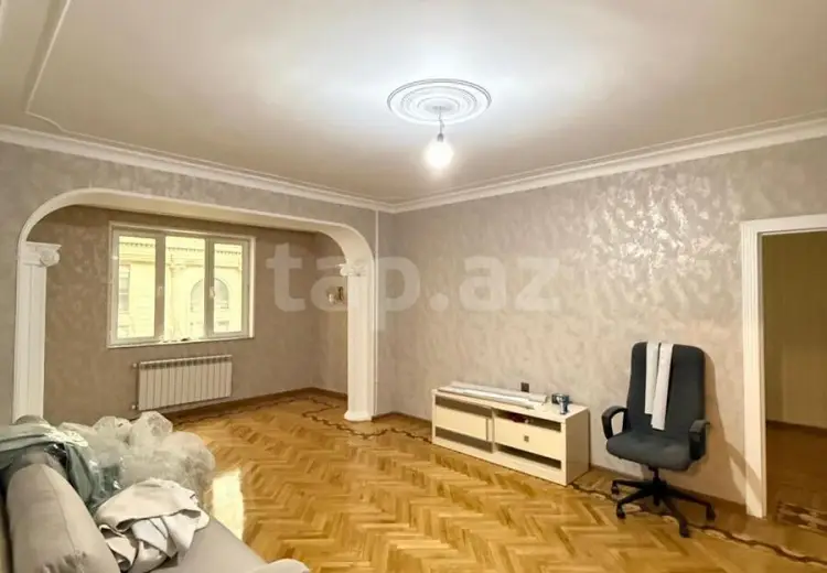 4 otaqlı mənzil , Bakı