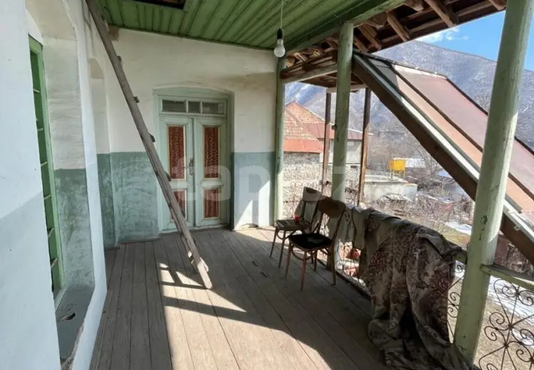 4 otaqlı mənzil , Şəki