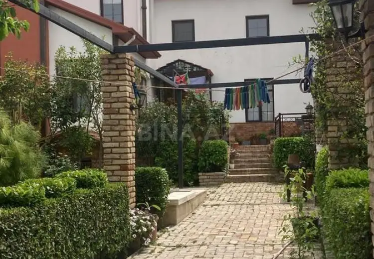 8 otaqlı mənzil Satılır, Badamdar qəs., Səbail, Bakı