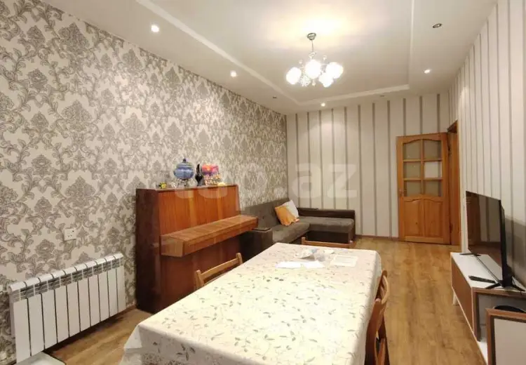 3 otaqlı mənzil , Bakı