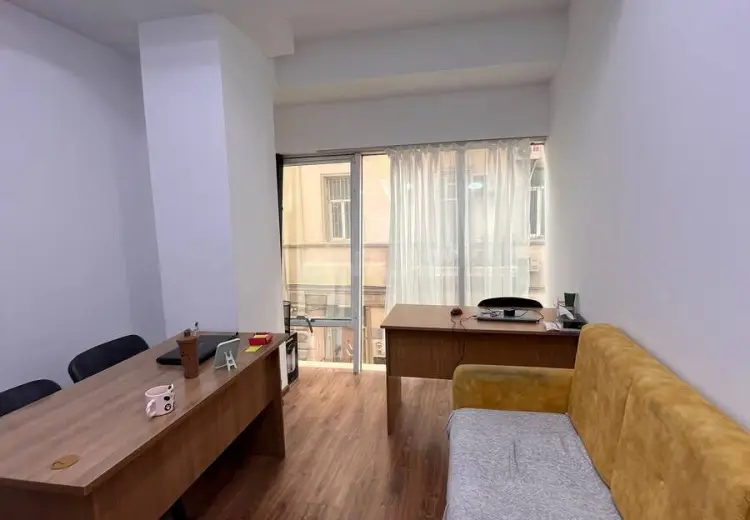 18 m² Obyekt / Ofis Kirayə (aylıq), Nəsimi, Bakı