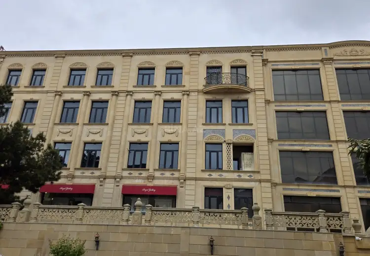 2200 m² Obyekt / Ofis Kirayə (aylıq), Nərimanov, Bakı