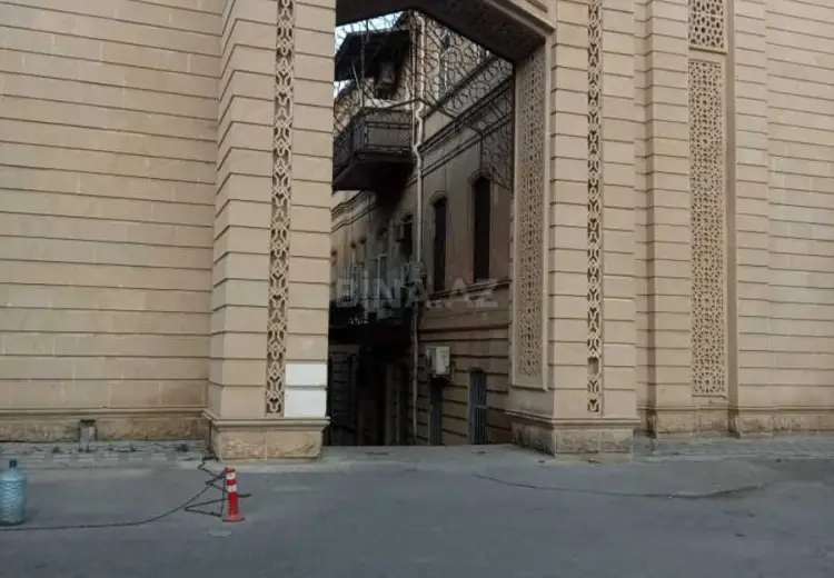 60 m² Obyekt / Ofis Satılır, Səbail, Bakı