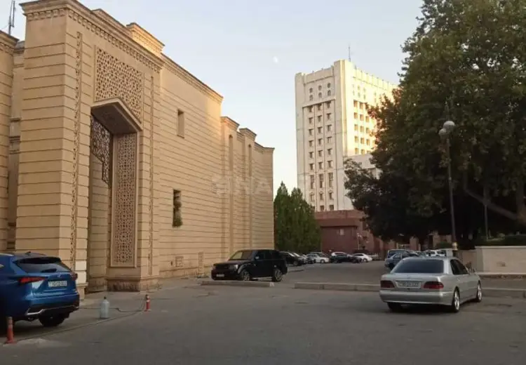 60 m² Obyekt / Ofis Satılır, Səbail, Bakı