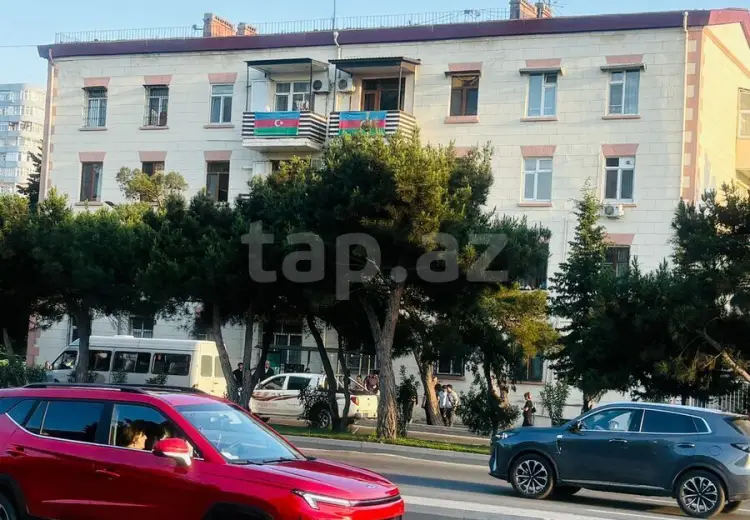 3 otaqlı mənzil , Bakı