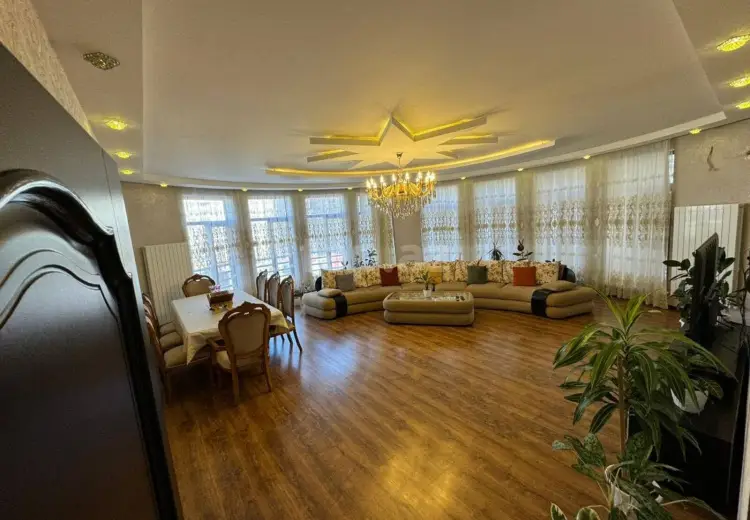 4 otaqlı mənzil , Bakı