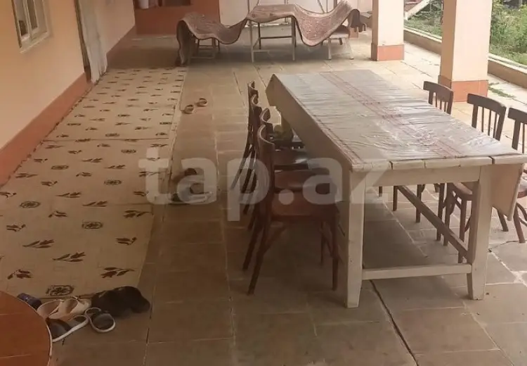 8 otaqlı mənzil , Şamaxı