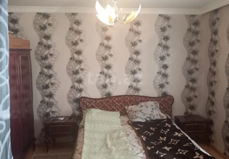 8 otaqlı mənzil , Şamaxı