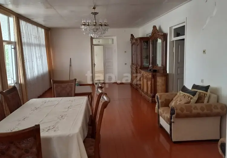 8 otaqlı mənzil , Şamaxı