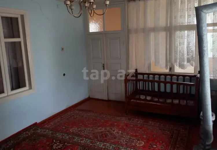 8 otaqlı mənzil , Şamaxı