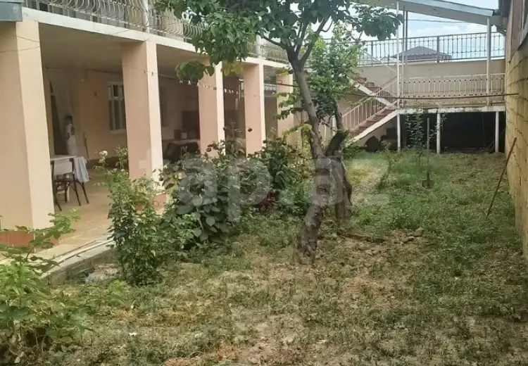 8 otaqlı mənzil , Şamaxı