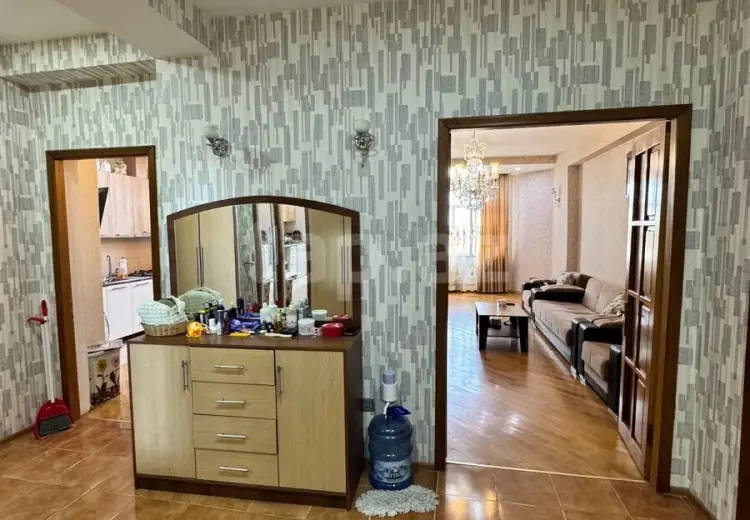 3 otaqlı mənzil , Bakı