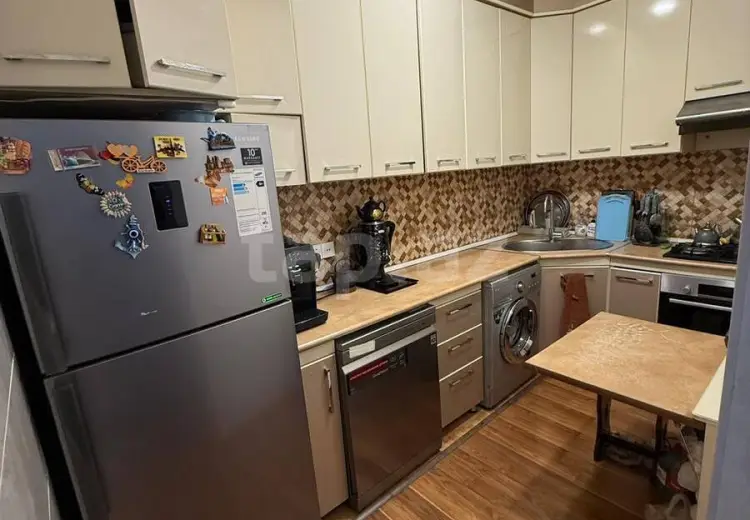 3 otaqlı mənzil , Bakı