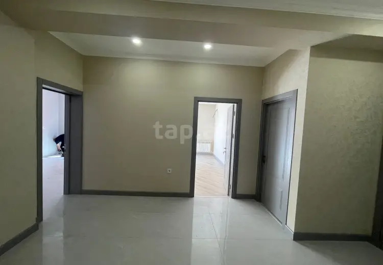 700 AZN - 2 otaqlı mənzil Kirayə (aylıq), Bakı