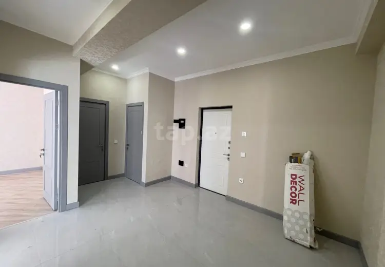 700 AZN - 2 otaqlı mənzil Kirayə (aylıq), Bakı