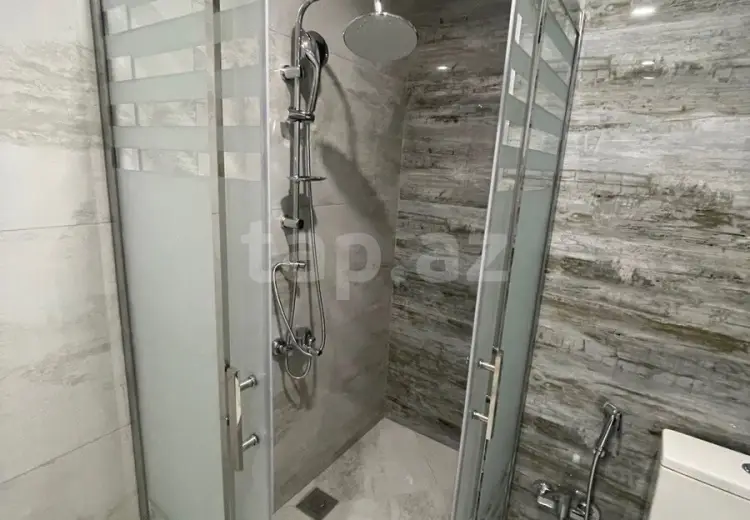 700 AZN - 2 otaqlı mənzil Kirayə (aylıq), Bakı
