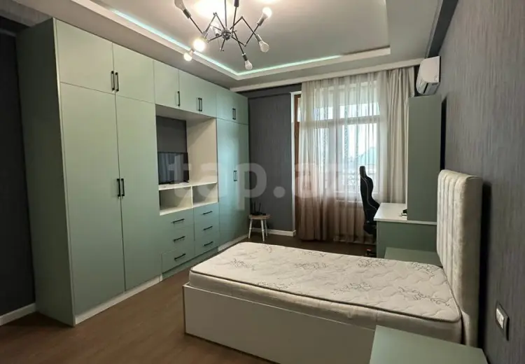 5 otaqlı mənzil , Bakı
