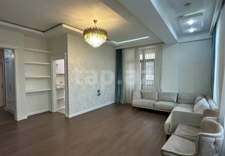 5 otaqlı mənzil , Bakı