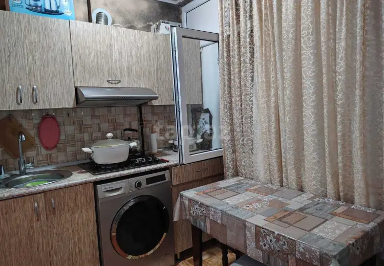 3 otaqlı mənzil , Bakı