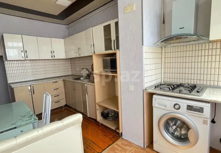 3 otaqlı mənzil Kirayə (aylıq), Bakı