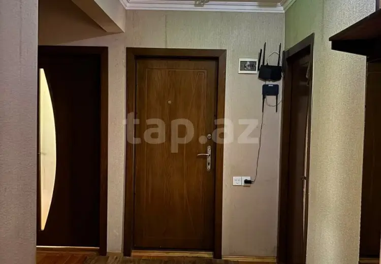 4 otaqlı mənzil , Bakı