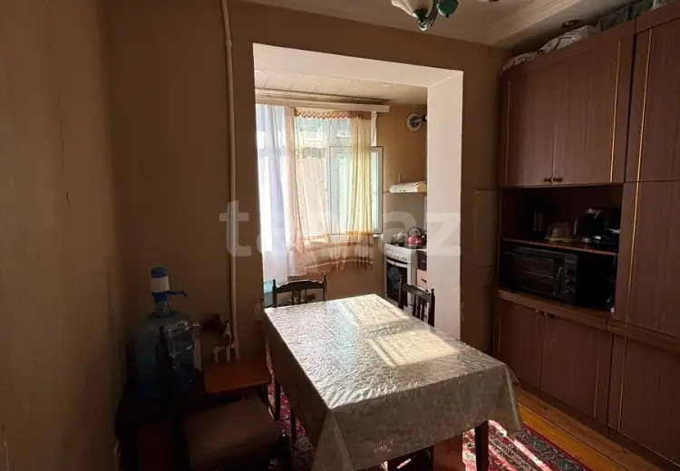 4 otaqlı mənzil , Bakı