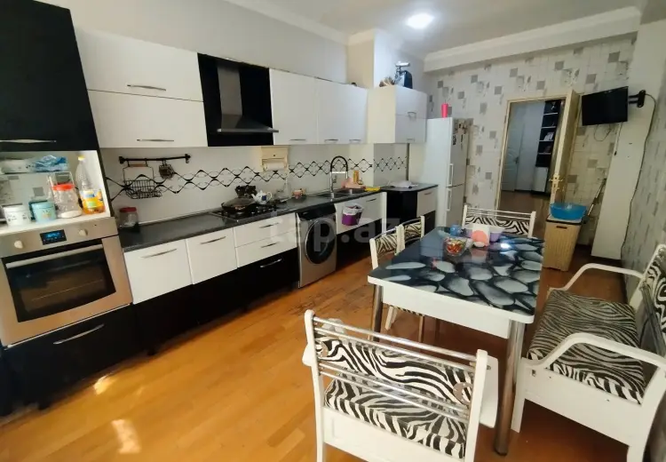 3 otaqlı mənzil , Nəsimi, Bakı
