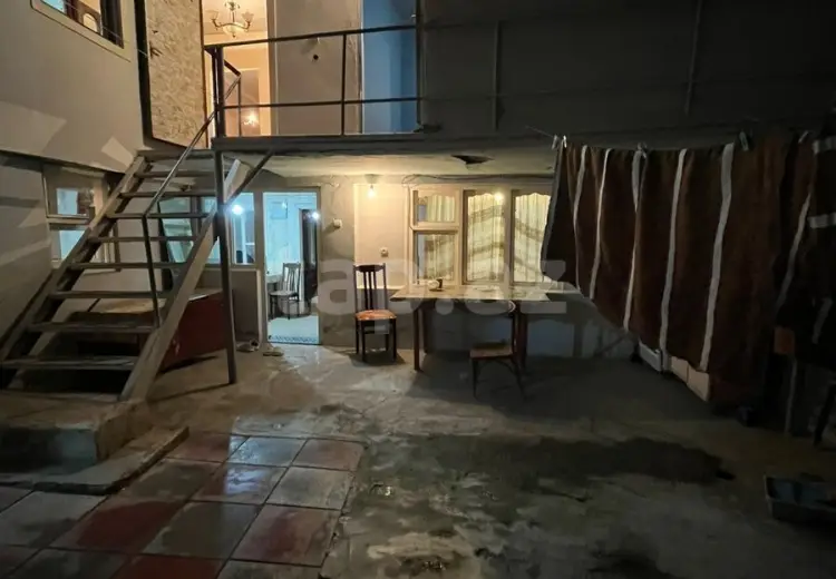 5 otaqlı mənzil , Bakı