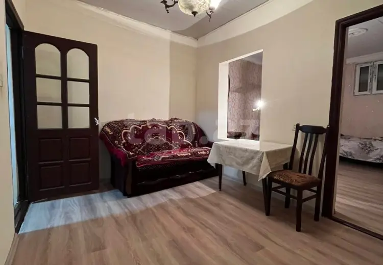 5 otaqlı mənzil , Bakı