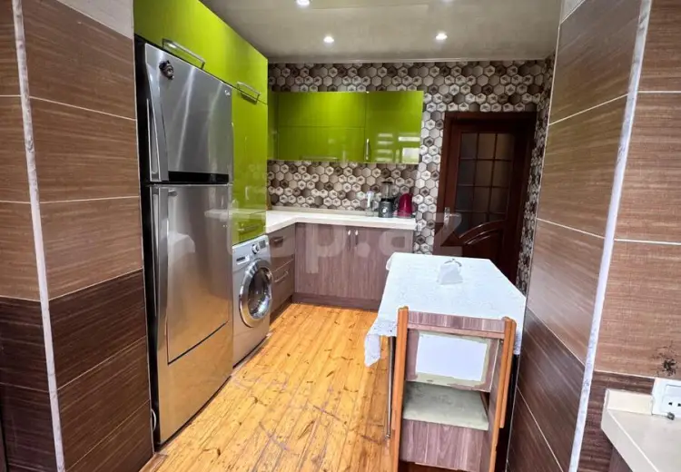 4 otaqlı mənzil , Bakı