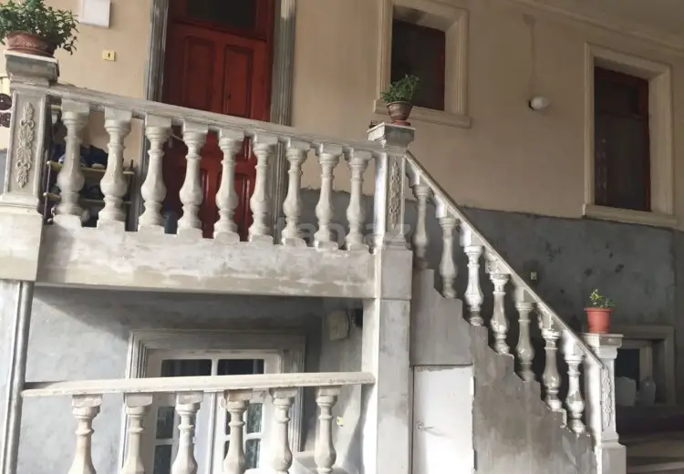 8 otaqlı mənzil , Gəncə