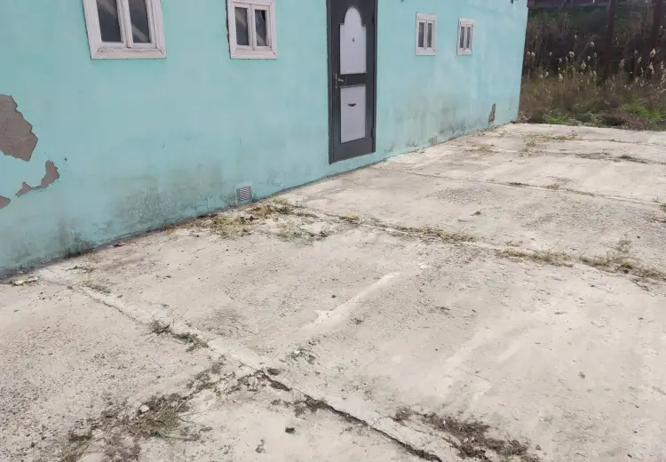 6 otaqlı mənzil , Salyan