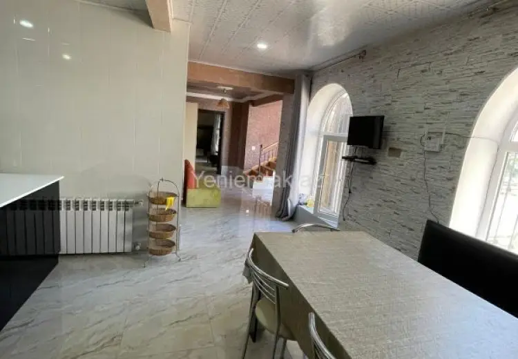 215 000 AZN - 4 otaqlı mənzil Satılır, Novxanı, Abşeron