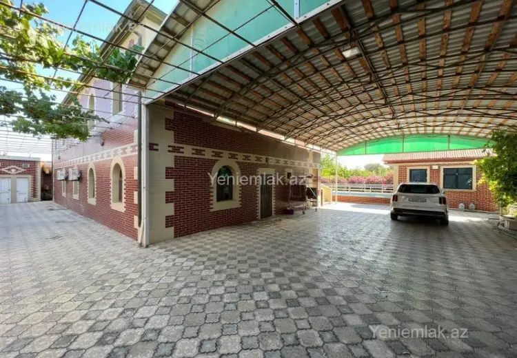 348 000 AZN - 8 otaqlı mənzil Satılır, Novxanı, Abşeron