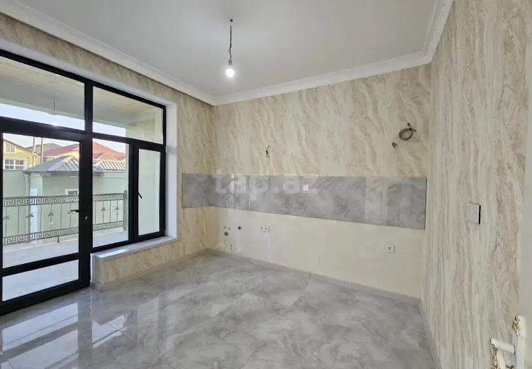 4 otaqlı mənzil , Bakı