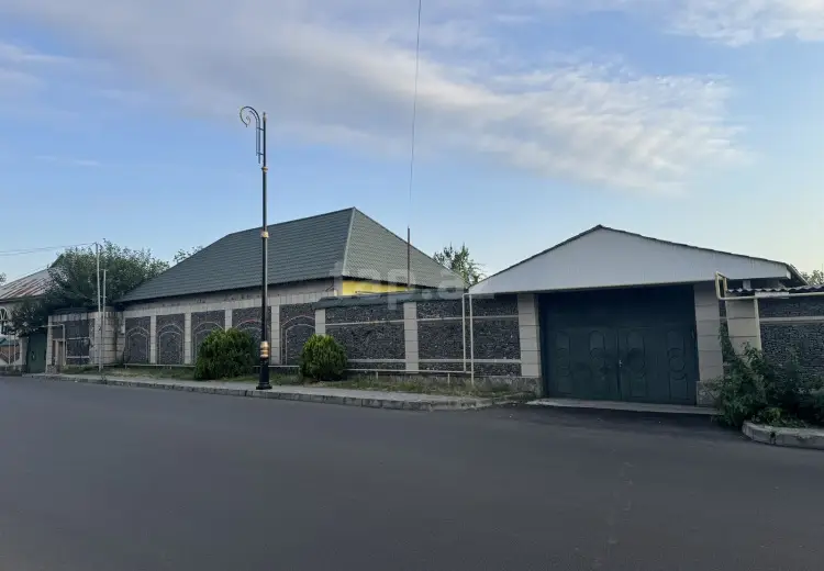 400 AZN - 4 otaqlı mənzil Kirayə (aylıq), Qəbələ