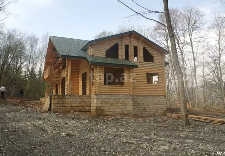 3 otaqlı mənzil , Quba