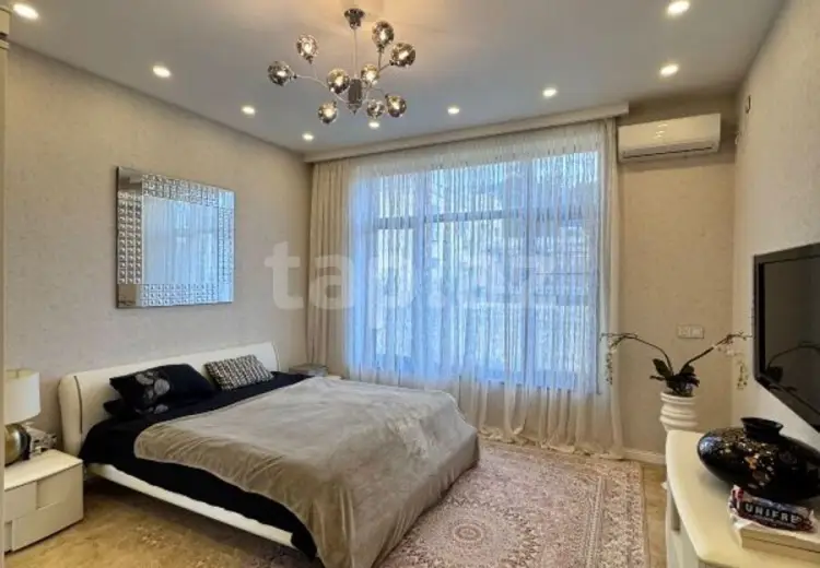 6 otaqlı mənzil , Badamdar qəs., Səbail, Bakı