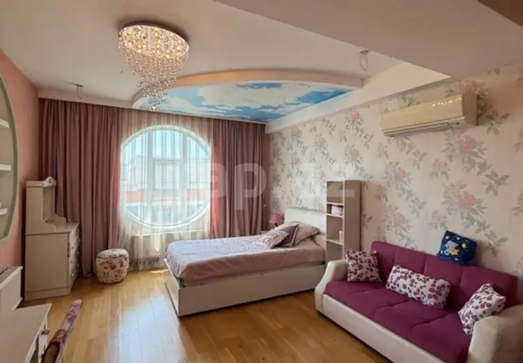 7 otaqlı mənzil , Bakı