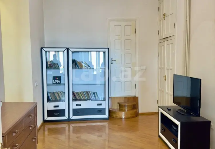 0 m² Obyekt / Ofis , İçəri şəhər, Səbail, Bakı