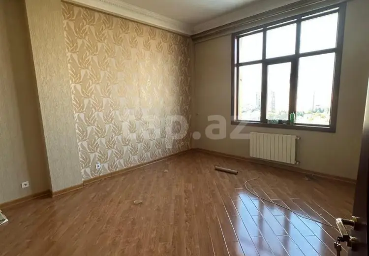 4 otaqlı mənzil , Bakı