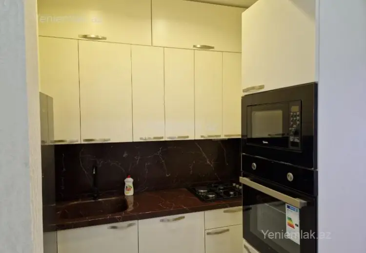 800 AZN - 3 otaqlı mənzil Kirayə (aylıq), Xətai, Bakı