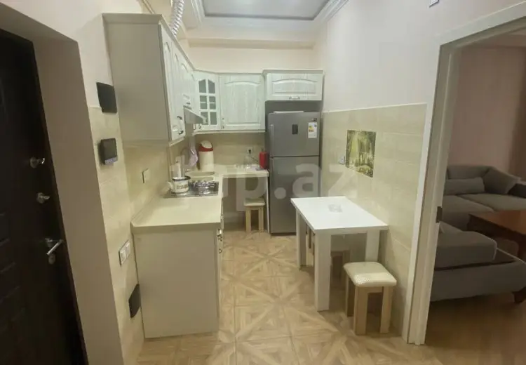 2 otaqlı mənzil , Bakı