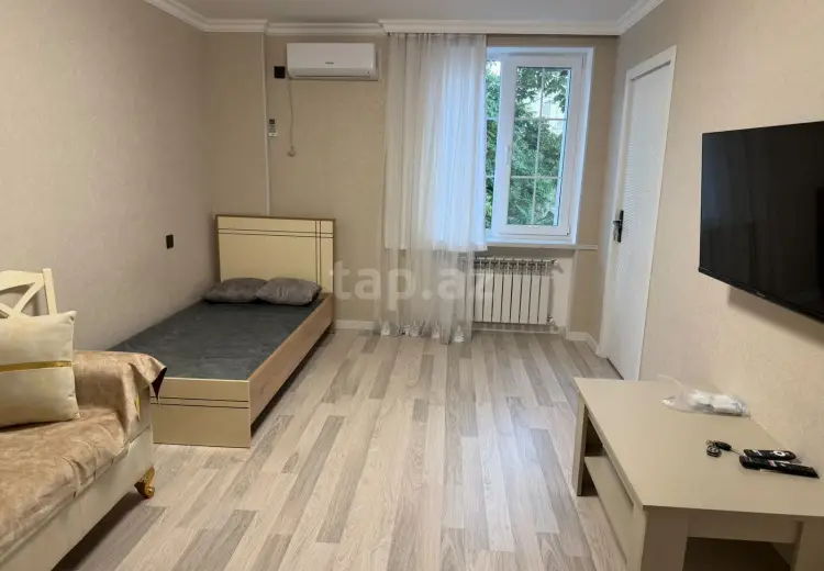 700 AZN - 2 otaqlı mənzil Kirayə (aylıq), Bakı