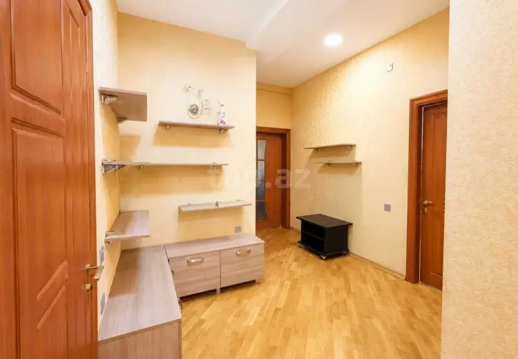 3 otaqlı mənzil Kirayə (aylıq), Bakı