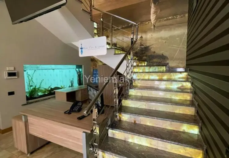 300 m² Obyekt / Ofis Kirayə (aylıq), Səbail, Bakı