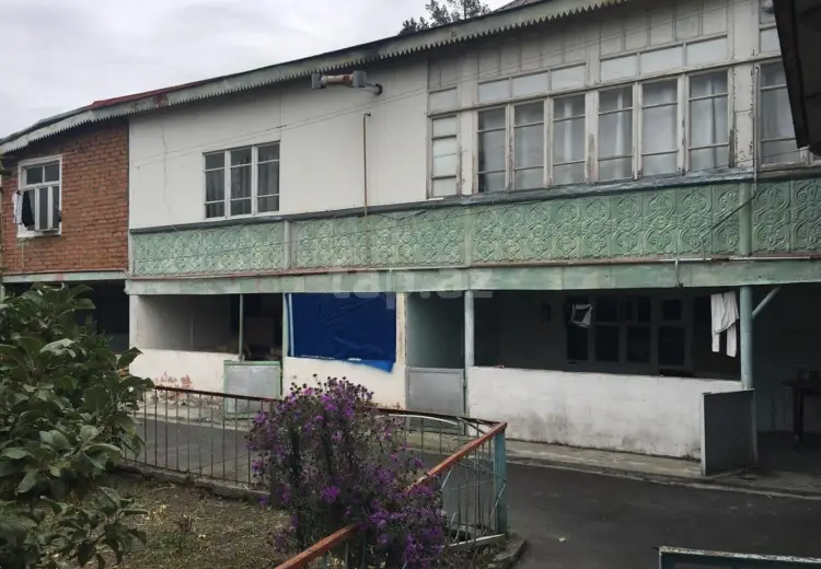 10 otaqlı mənzil , Zaqatala