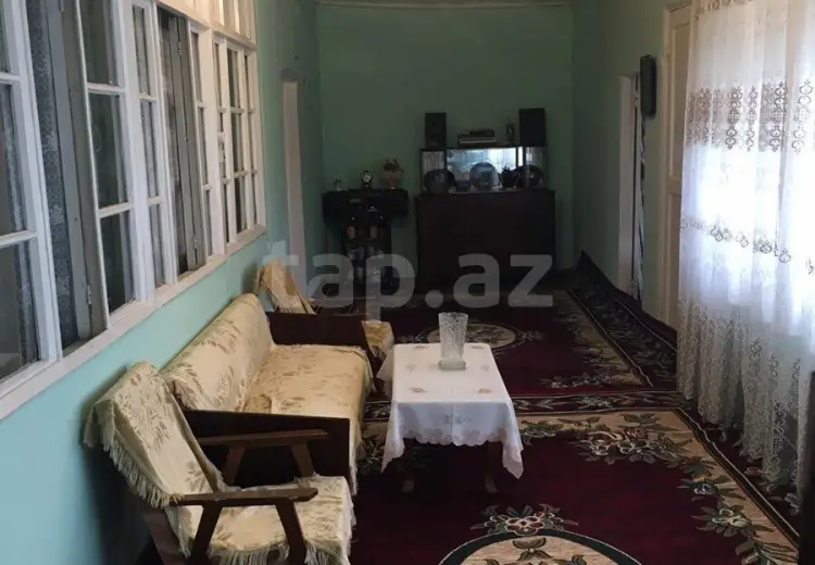 10 otaqlı mənzil , Zaqatala